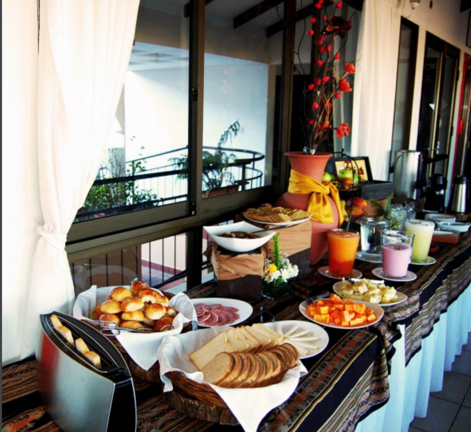Casas Kolping Hotel Sucre Bagian luar foto
